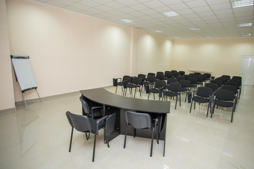 Sin-Kom Hotel Garni ปิโรต์ ภายนอก รูปภาพ